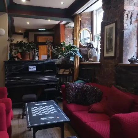 High Street Hostel - Over 18S Only, Backpackers Atmosphere (Adults Only)-3